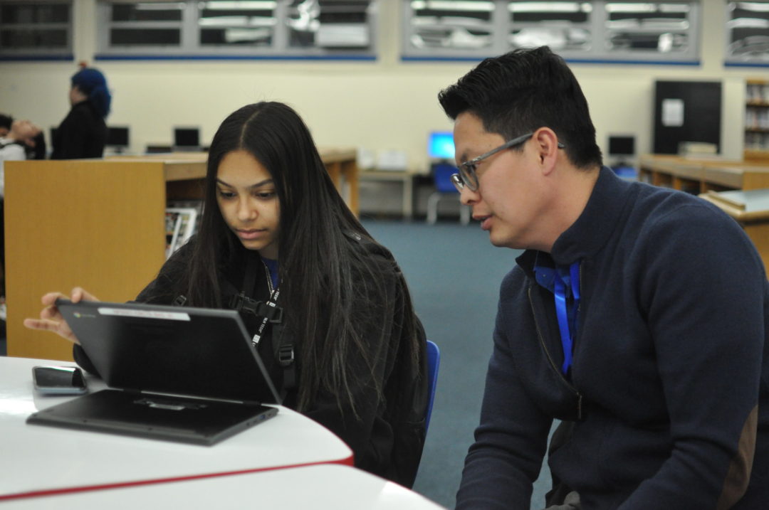 Money for college? Newark helps students tackle the complex federal aid form | By Devna Bose